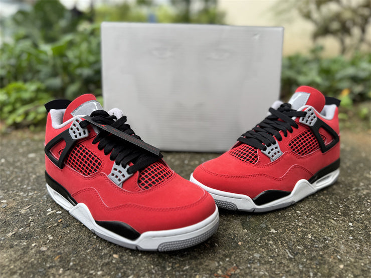 Jordan 4 Retro "Red Thunder"