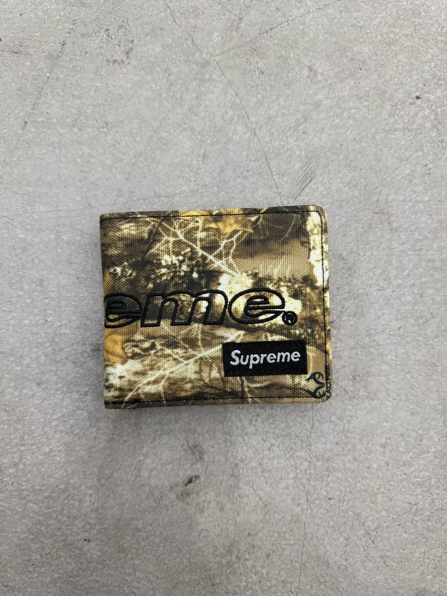Billetera Supreme – Modelo Lona Billfold