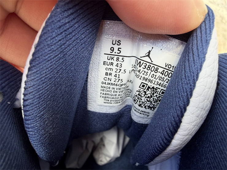 Jordan 13 "Navy Flint"