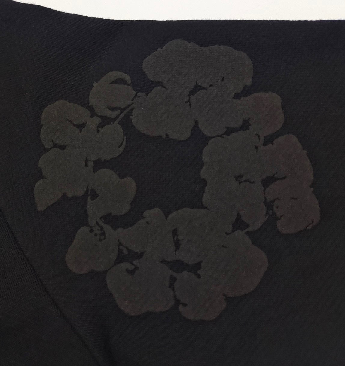 Sudadera Denim Tears – Patrón Corona de Flores Completo
