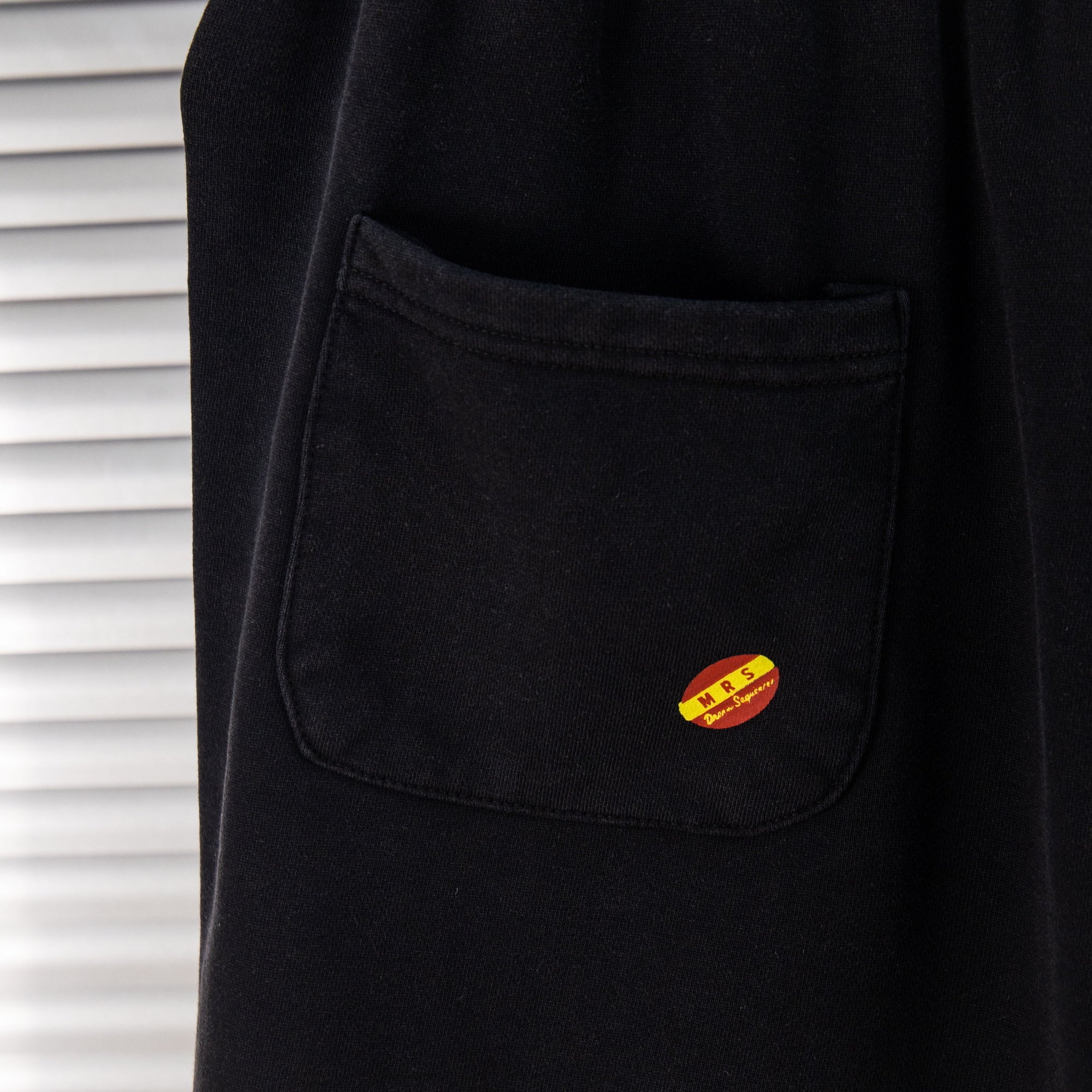 Shorts deportivos con bordado de marca / Shorts urbanos estilo retro