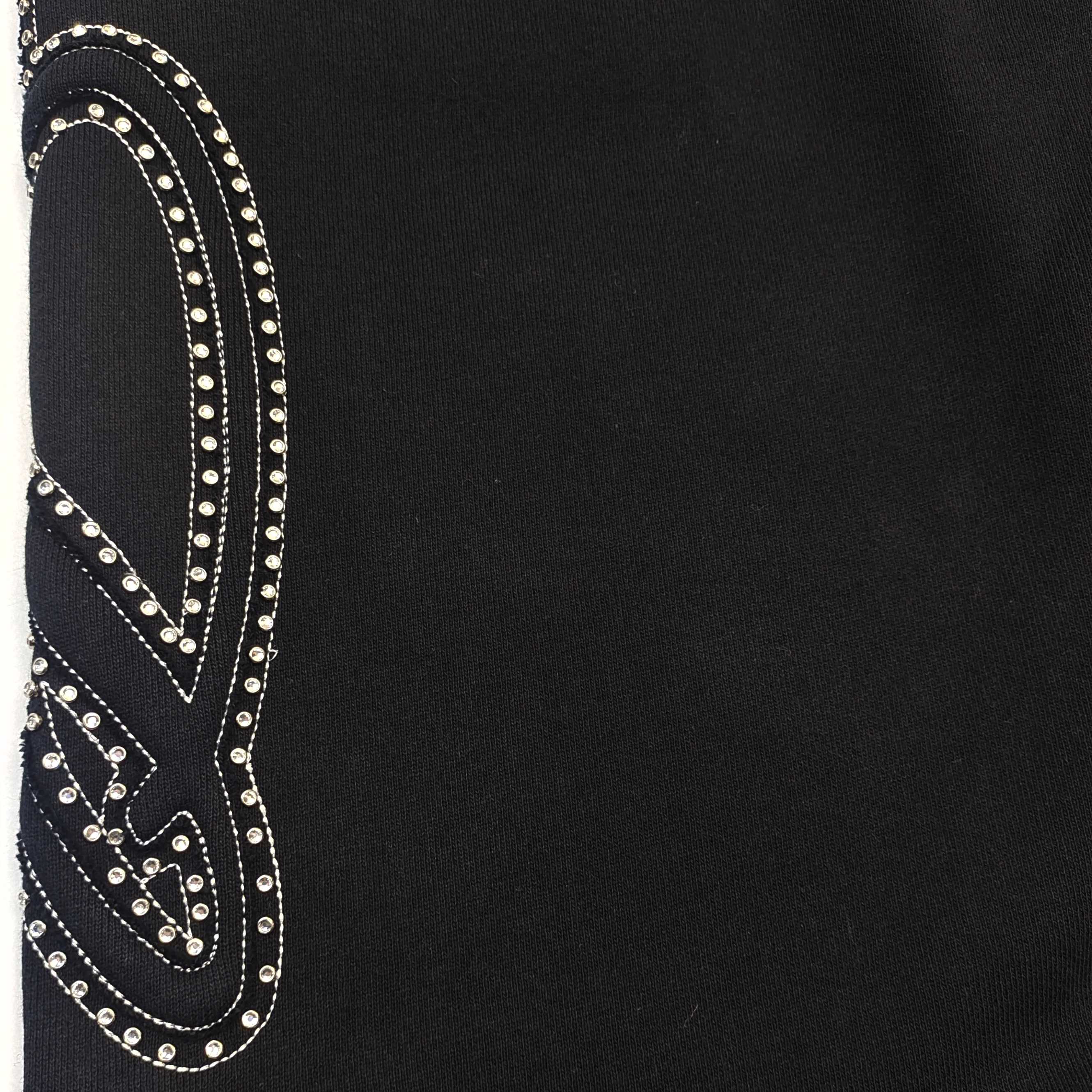 Pantalón Deportivo Represent – Logotipo en Pedrería