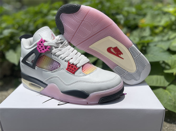 Air Jordan 4 Retro "Comic"
