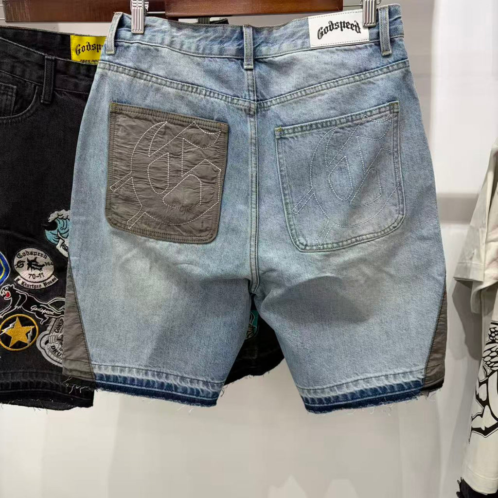 Shorts de Mezclilla con Parches Decorativos