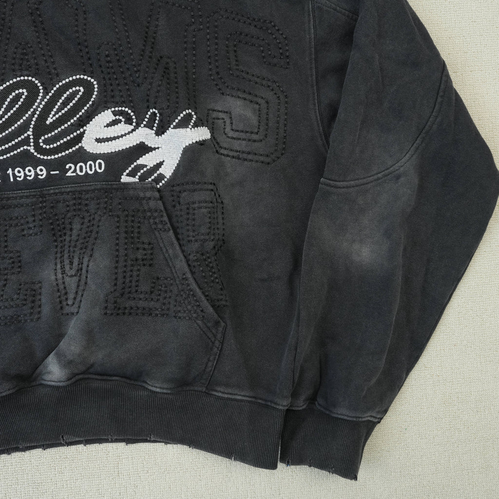 Sudadera con Capucha Negra Lavado Desgastado "Valley Dreams Forever"