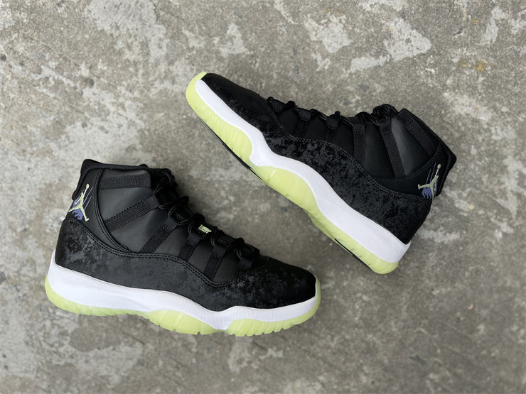 Jordan 11 Retro "Black Green Glow"