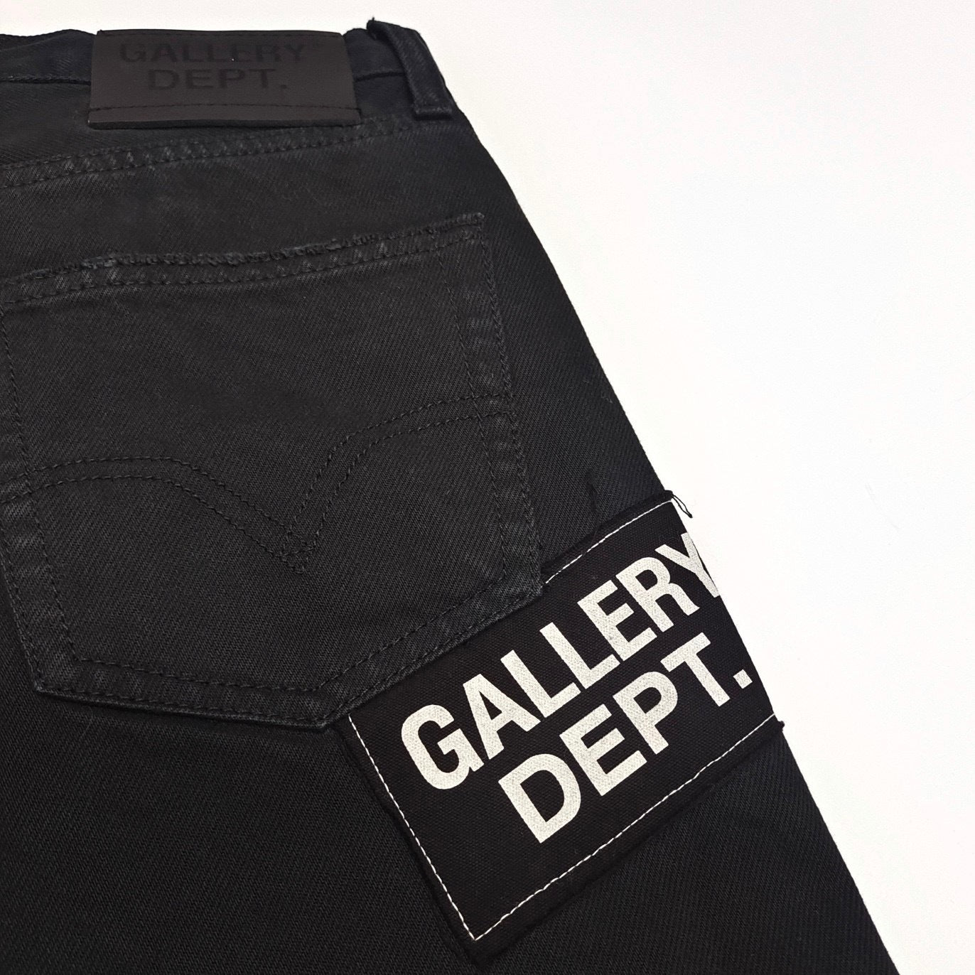 Jeans Gallery Dept. – Art Dept. Esqueleto con Remiendos