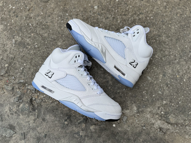 Jordan 5 Retro "Metallic White"