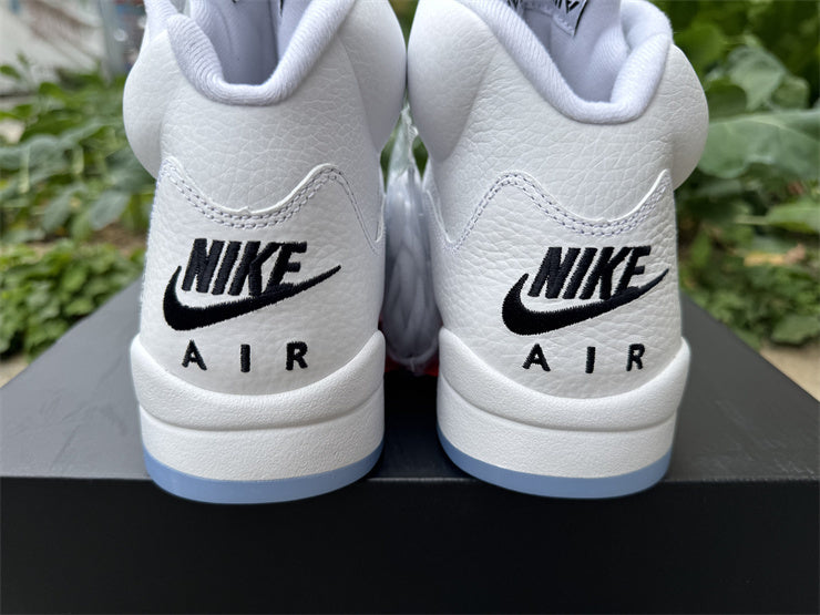 Jordan 5 Retro "Metallic White"