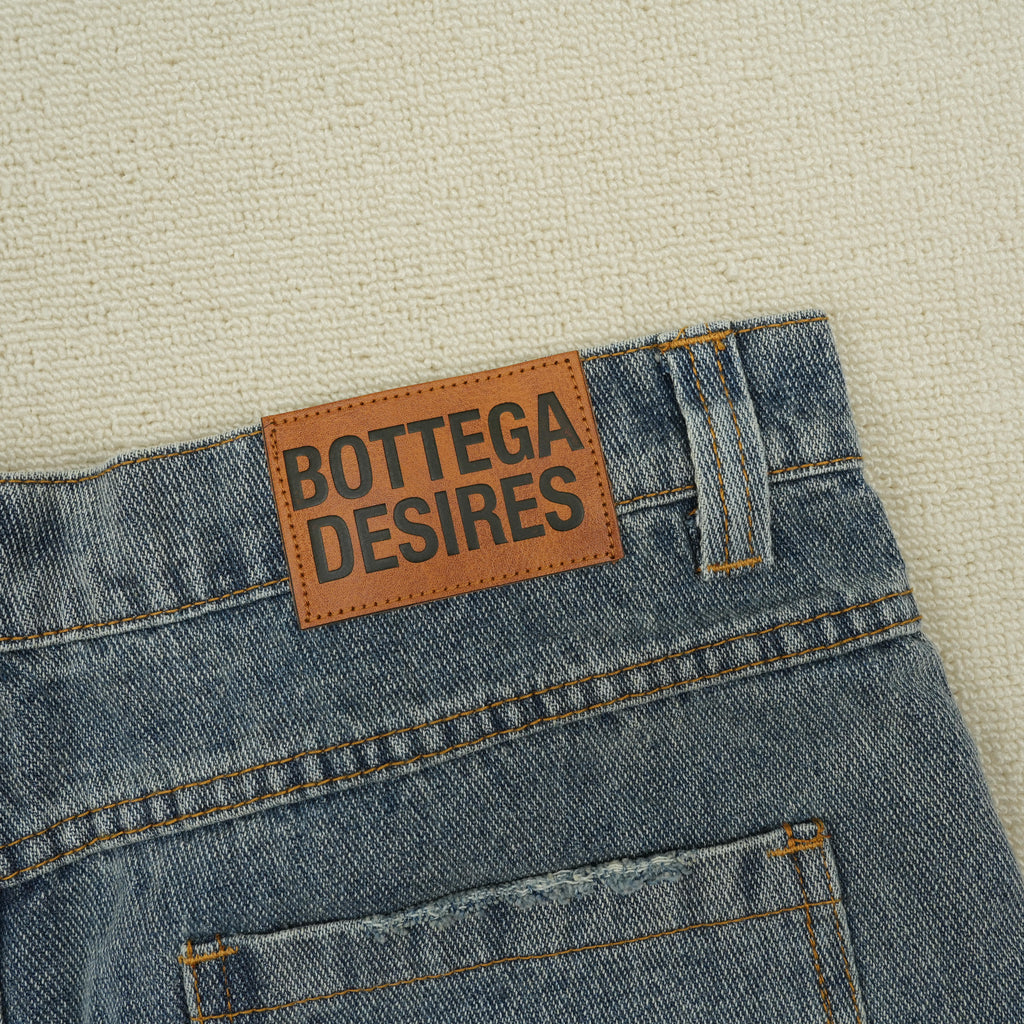Short Bottega Desires – Logo Bordad