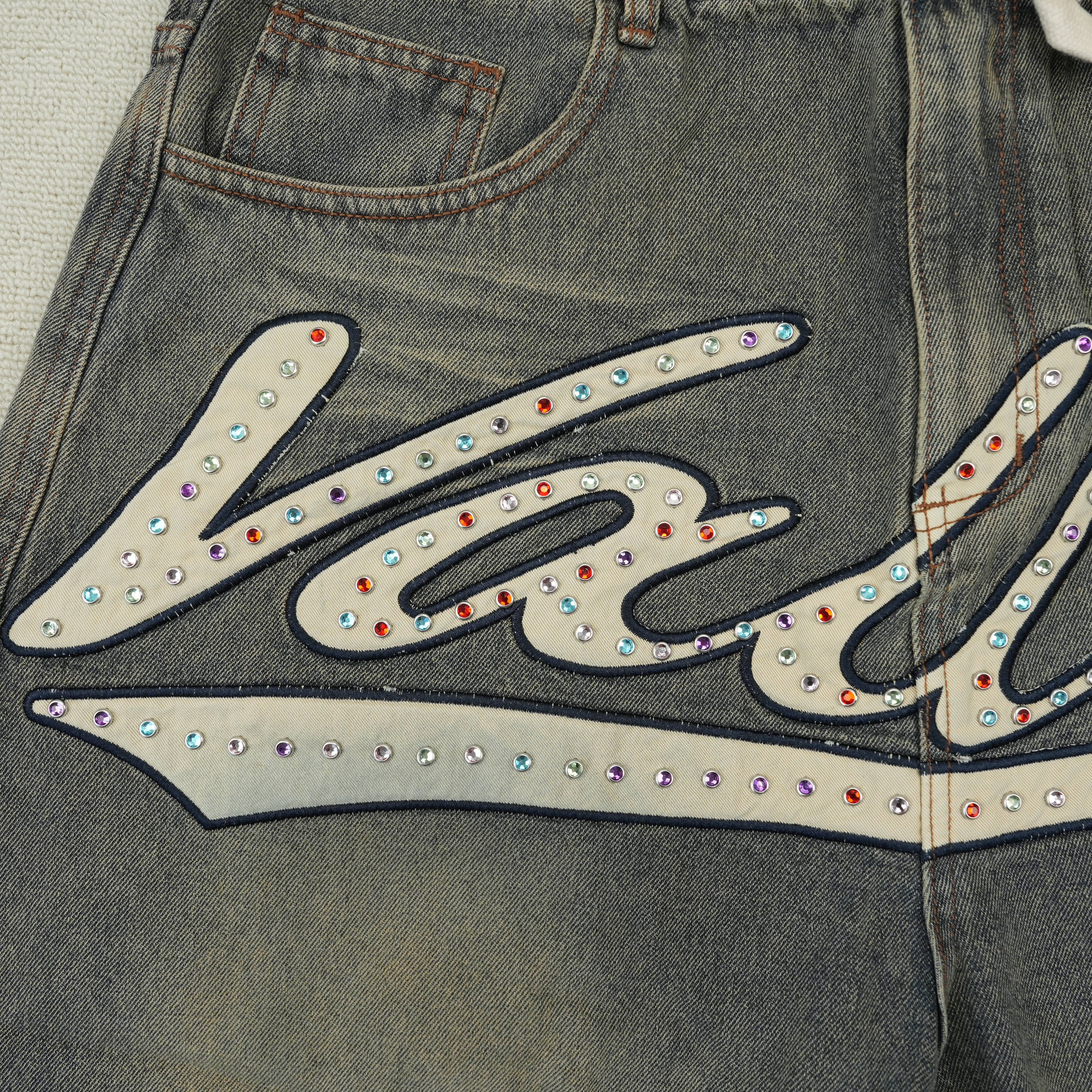 Short Valley Dreams – Logo en Pedrería