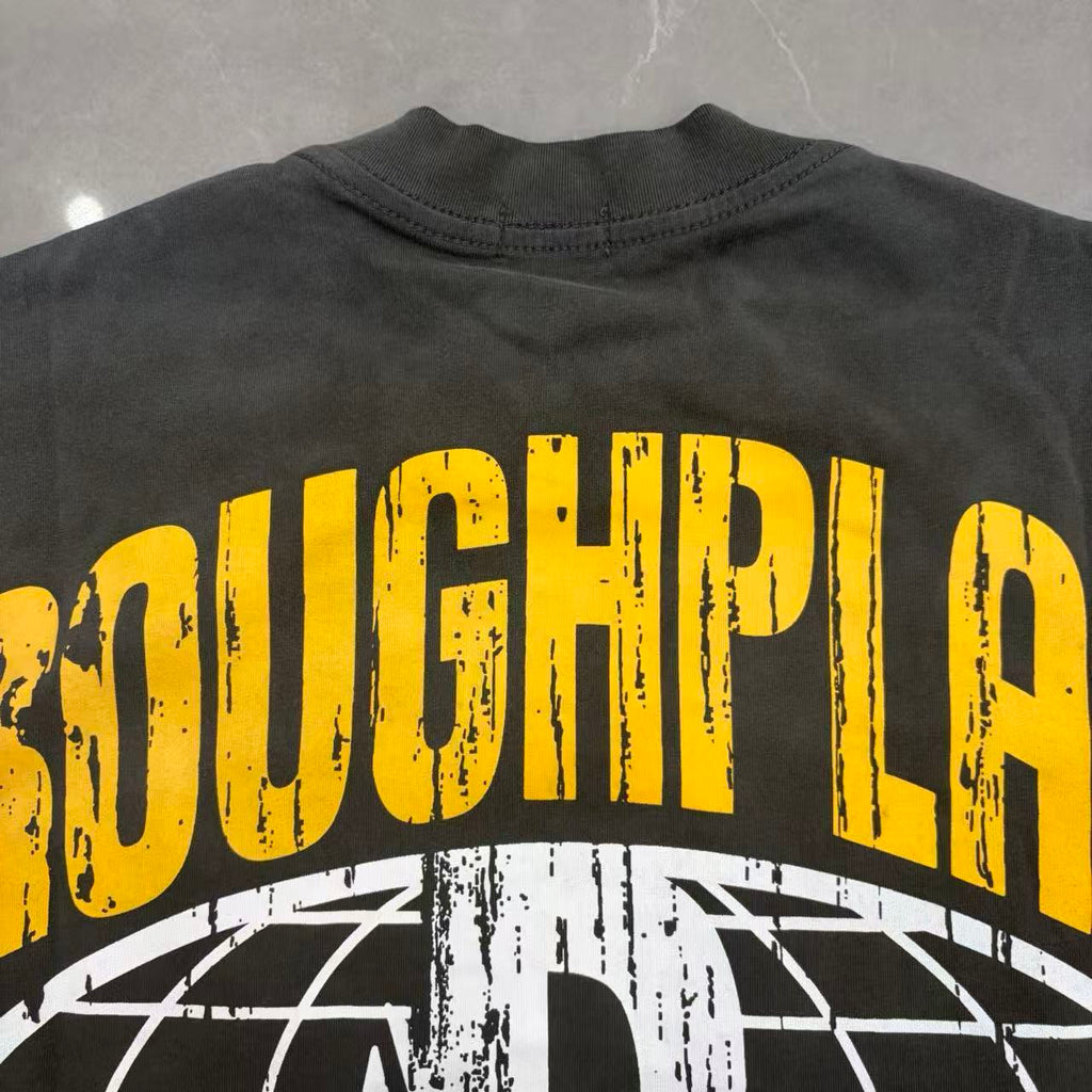 Camiseta Gráfica Roughplay Skeleton Oversize