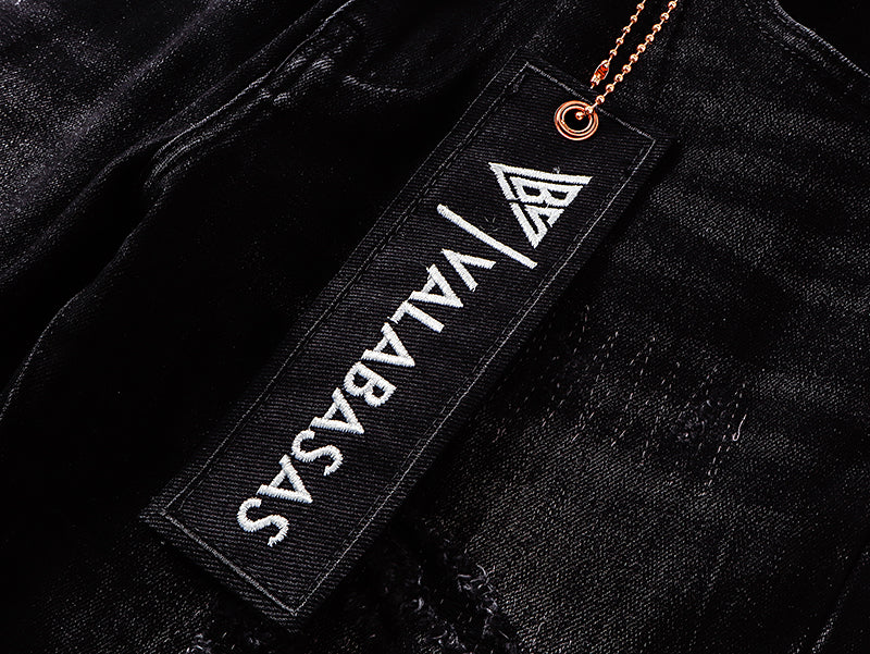 Jeans Valabasas – Lavado Negro con Remiendos