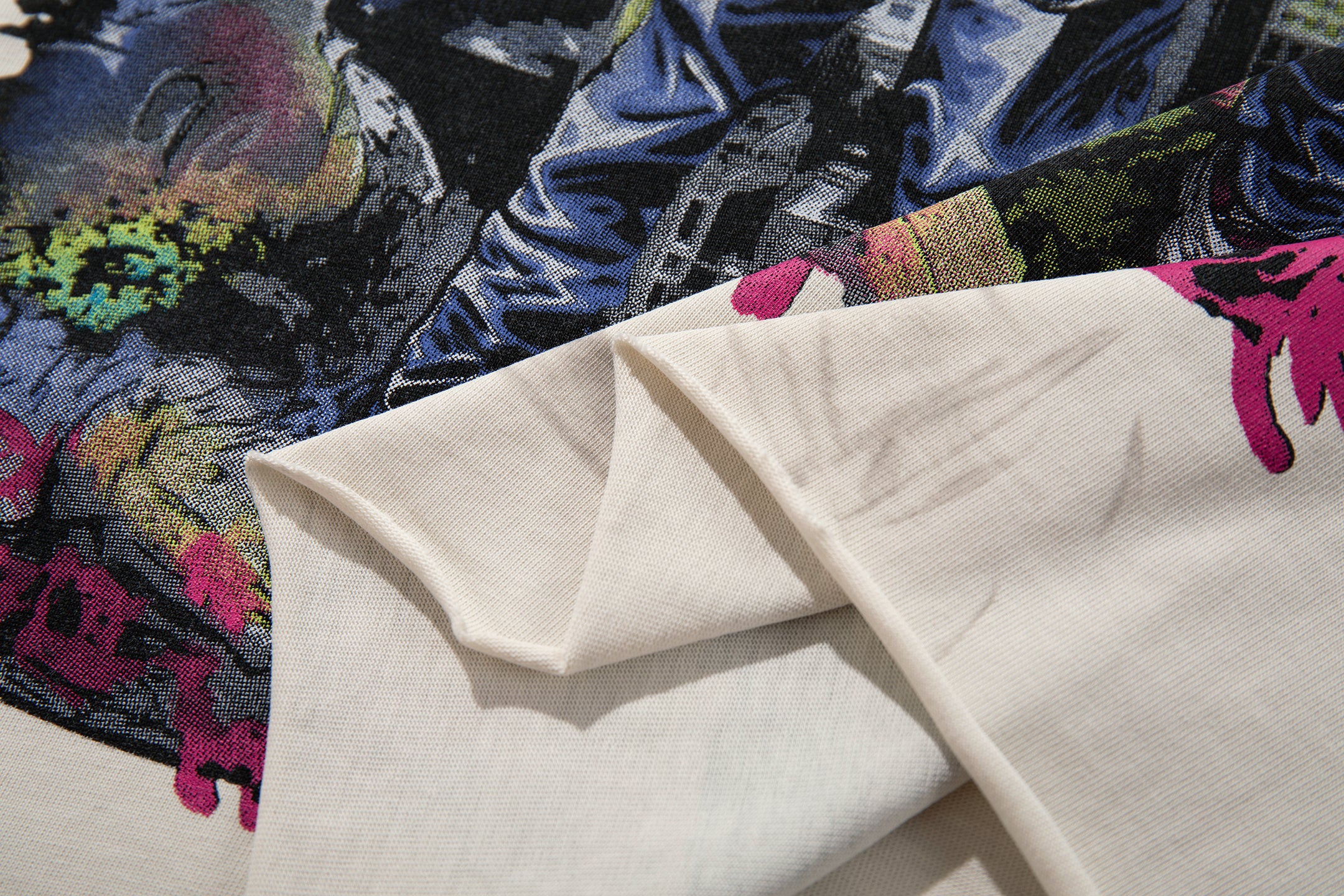 Camiseta Corta Urbana BKYS "Disaster" - Off-White / Gris Claro