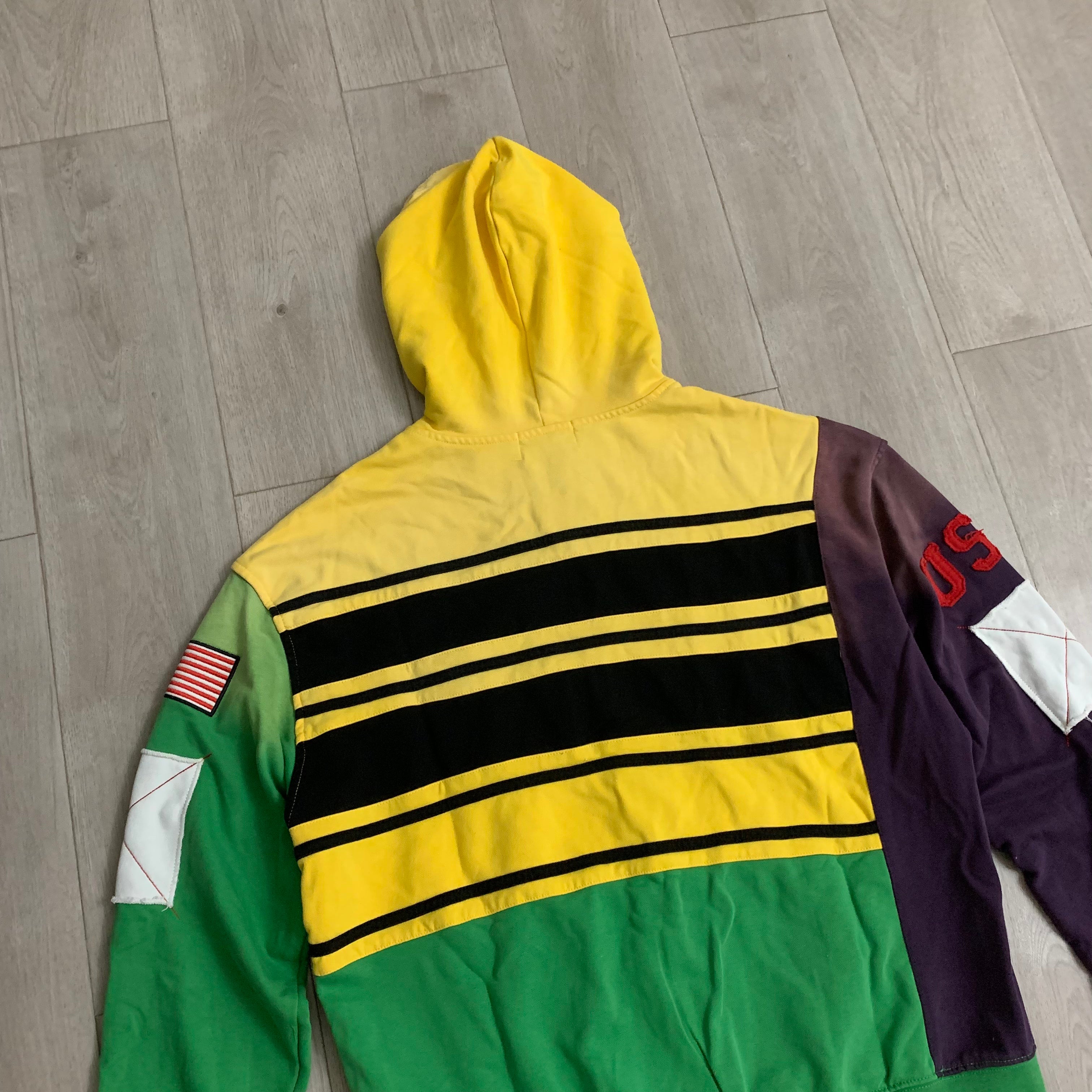 Abrigo Vale Forever "Valley Dreams" Collage Zip-Up Hoodie