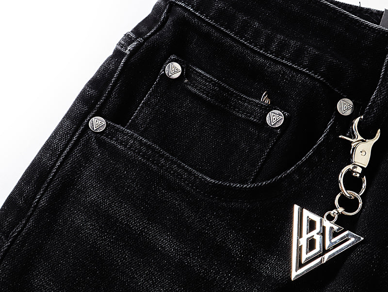 Jeans Valabasas – Lavado Negro con Remiendos