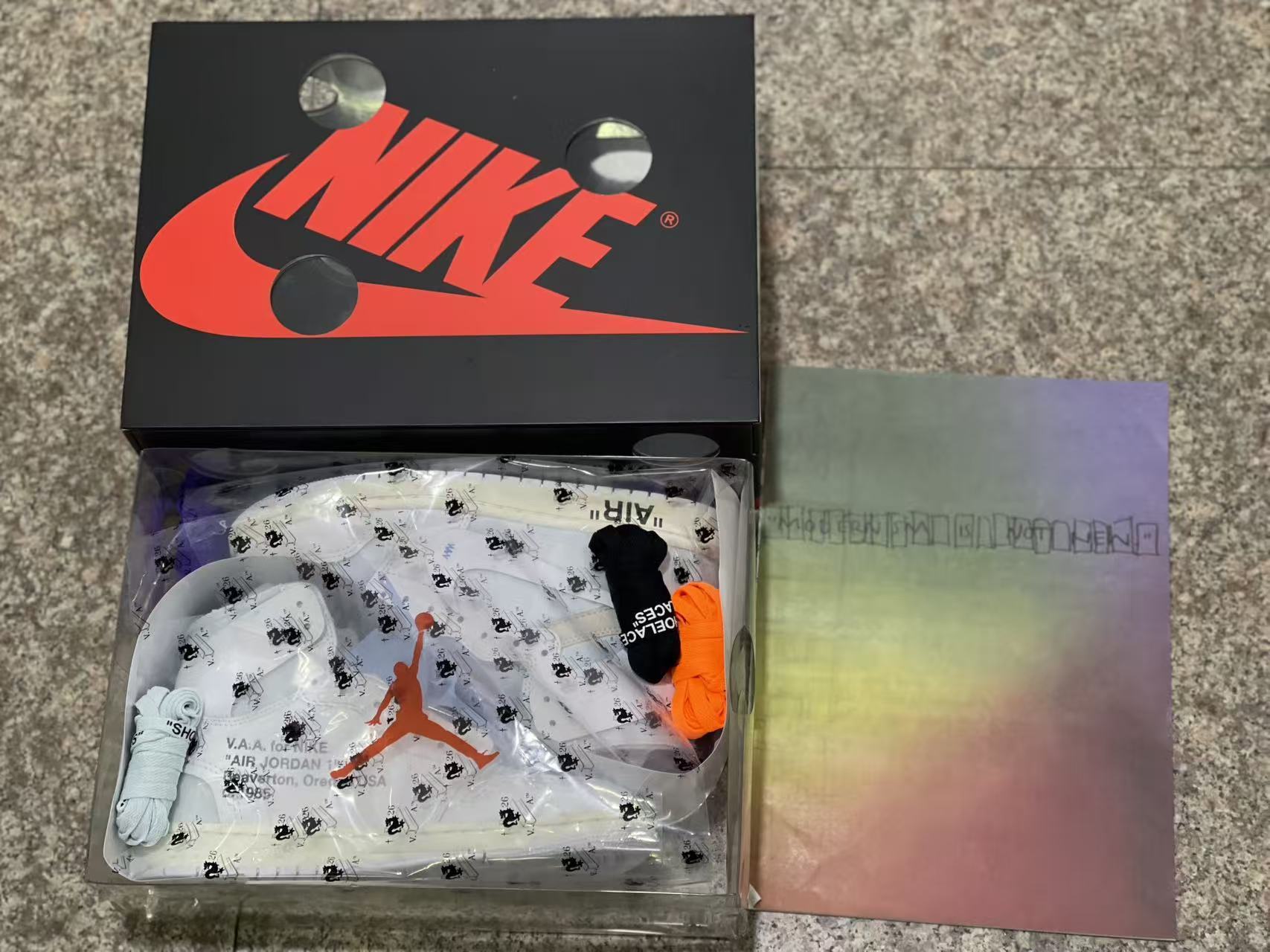 Air Jordan 1 Retro High x Off-White “White” (Edición Especial / Alaska)