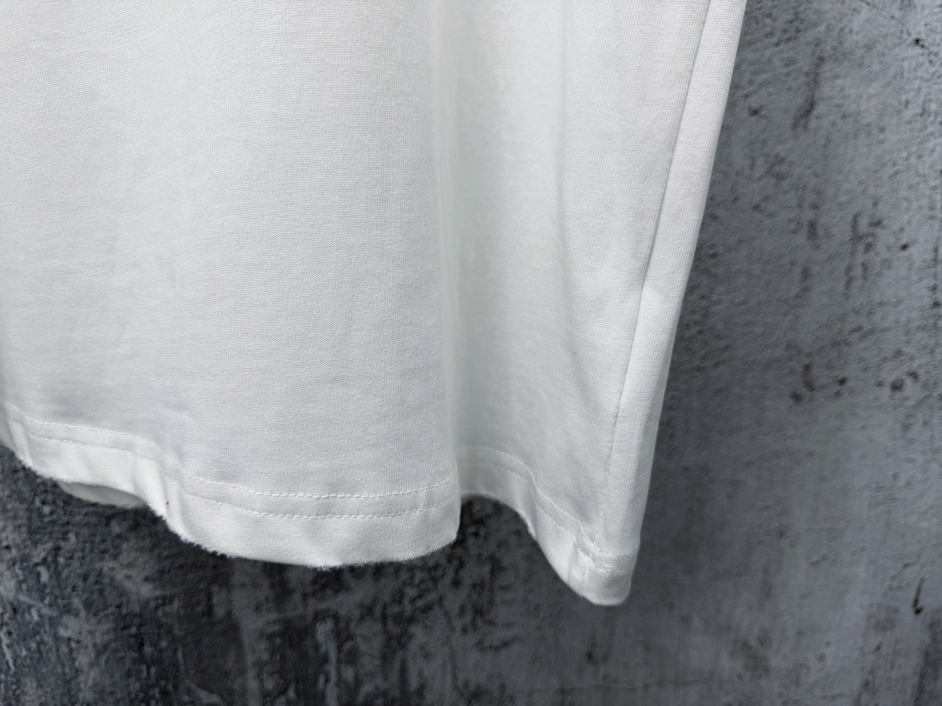 Camiseta MM6 Maison Margiela Bordada – Black
