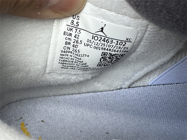 Air Jordan 4 Retro "Tour Yellow"