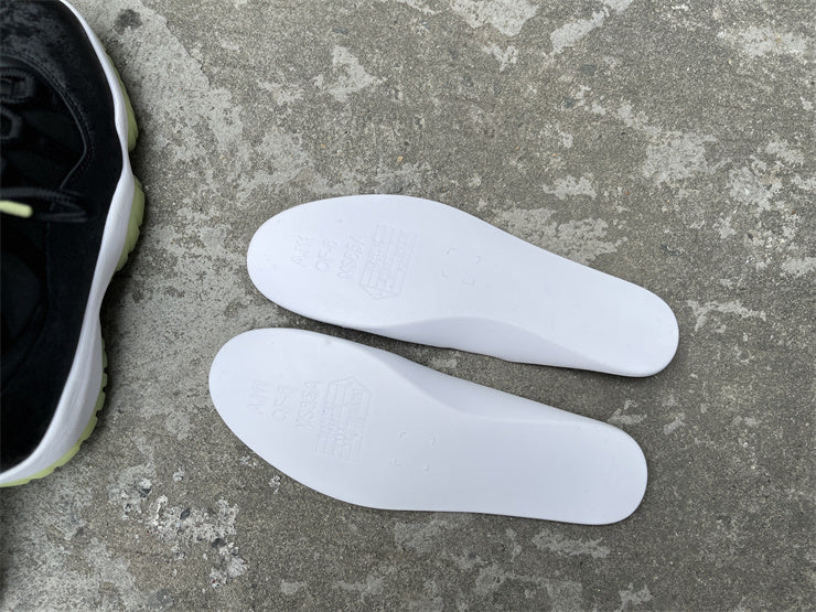 Jordan 11 Retro "Black Green Glow"