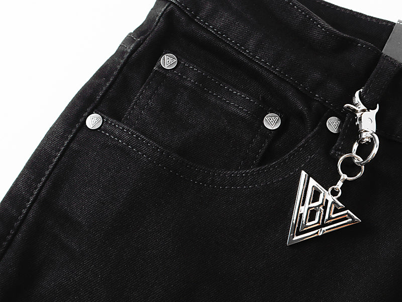Jeans Valabasas – Negro Lavado con Remiendos