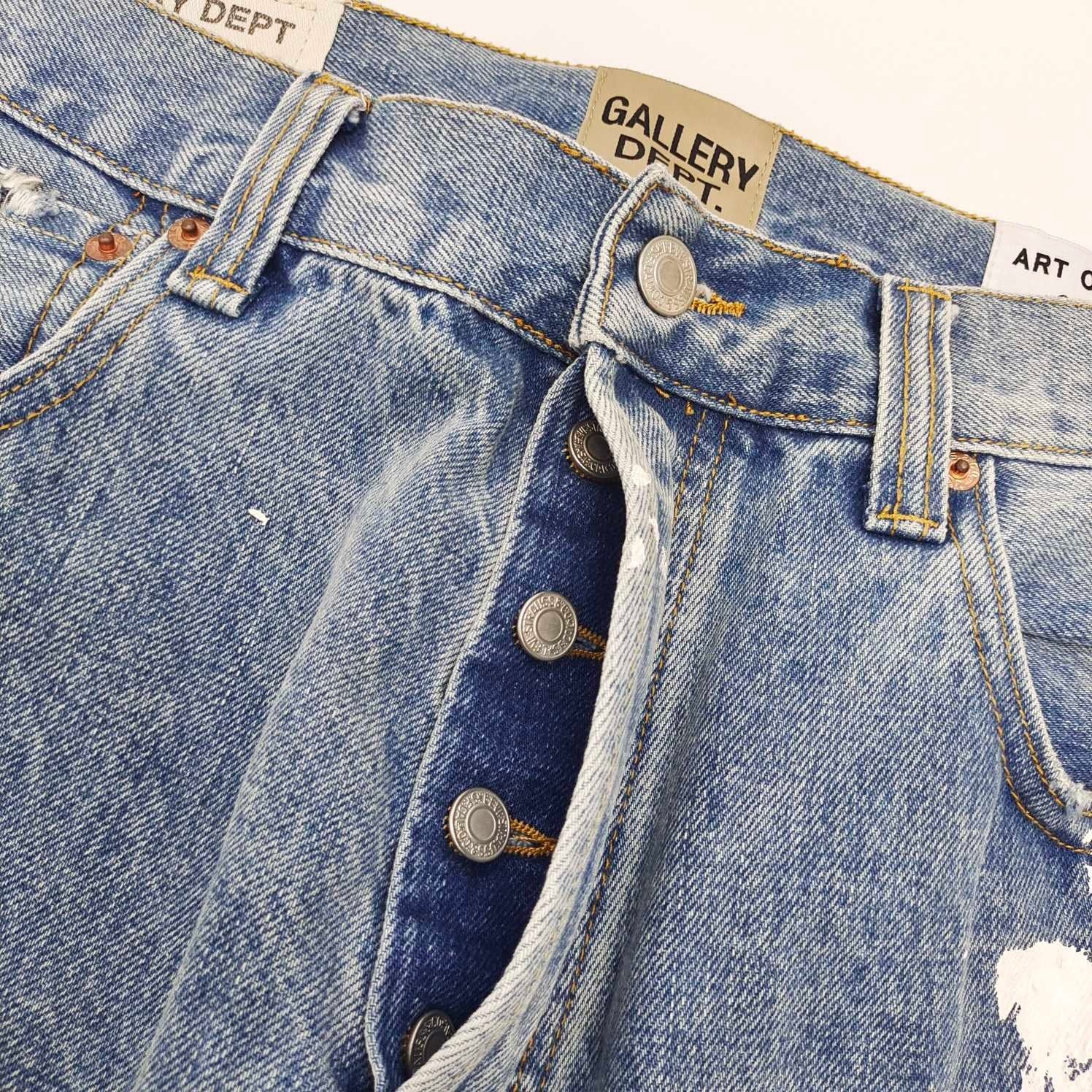 Jeans Gallery Dept. – Art Dept. Flare con Desgaste y Salpicaduras