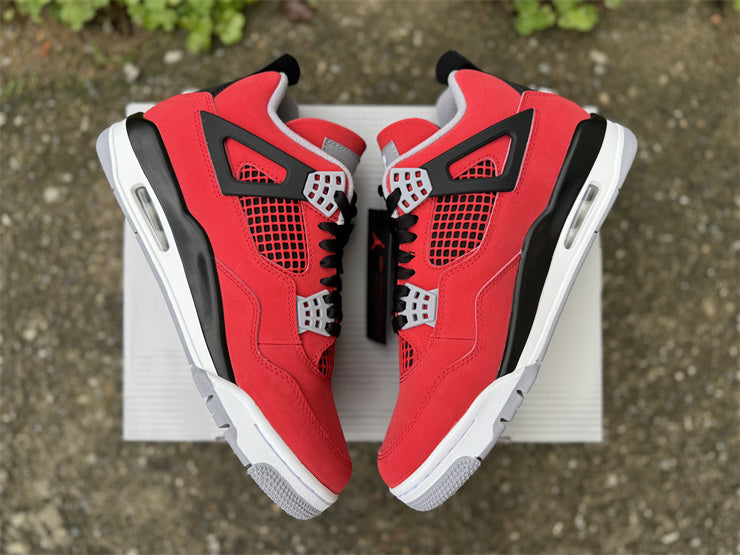 Jordan 4 Retro "Red Thunder"
