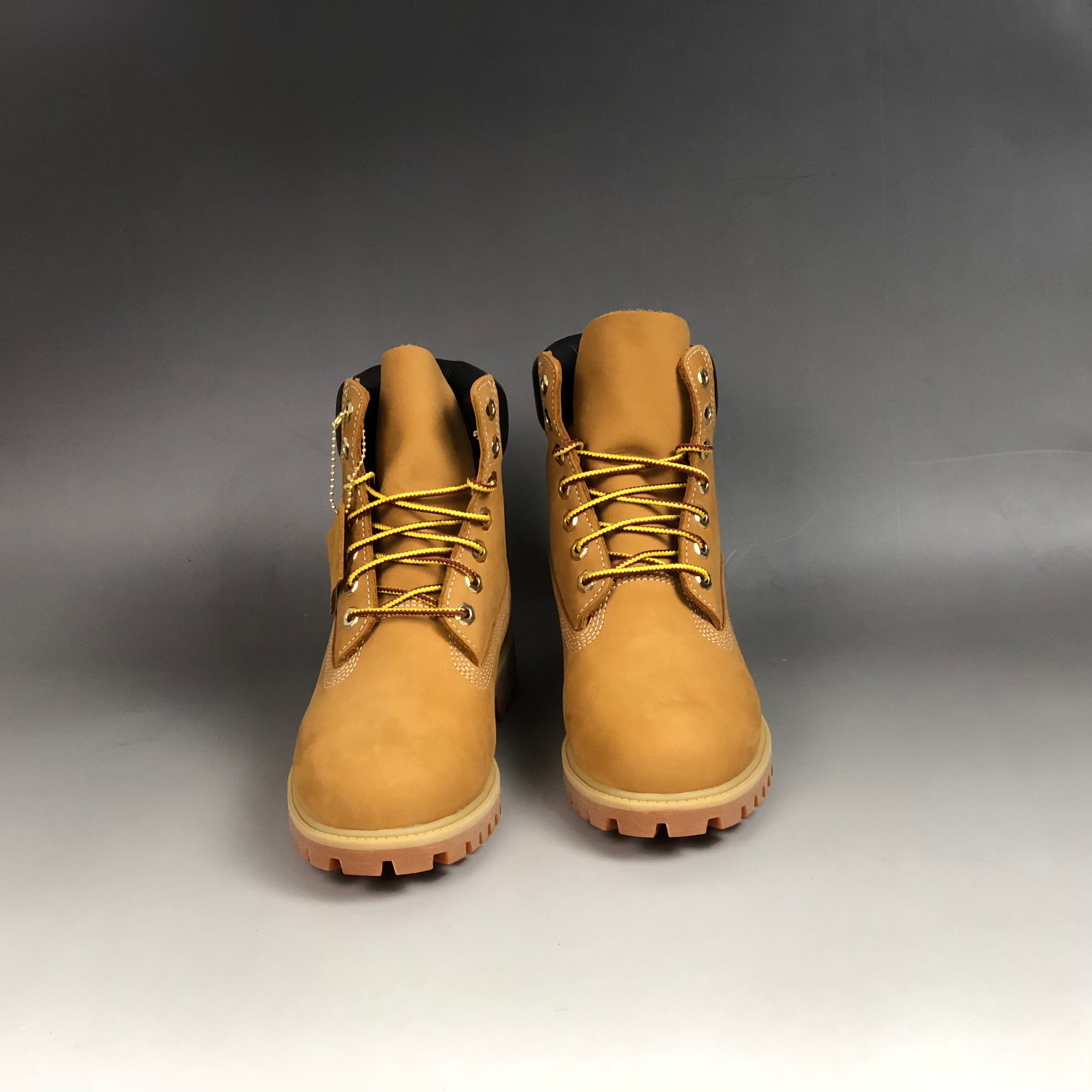 Botas clásicas altas color trigo / Botas de trabajo y estilo urbano