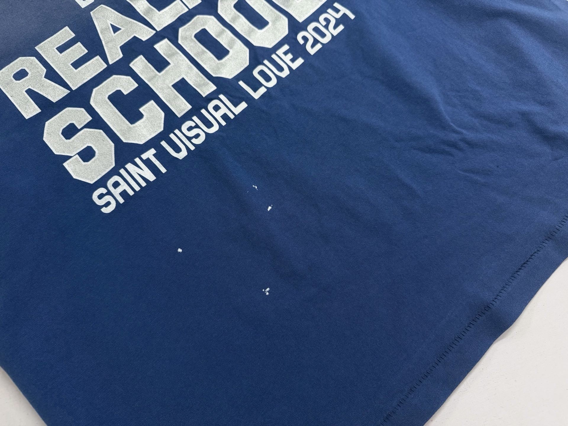 Camiseta gráfica azul desgastada / Camiseta estilo vintage con impresión "Reality School"
