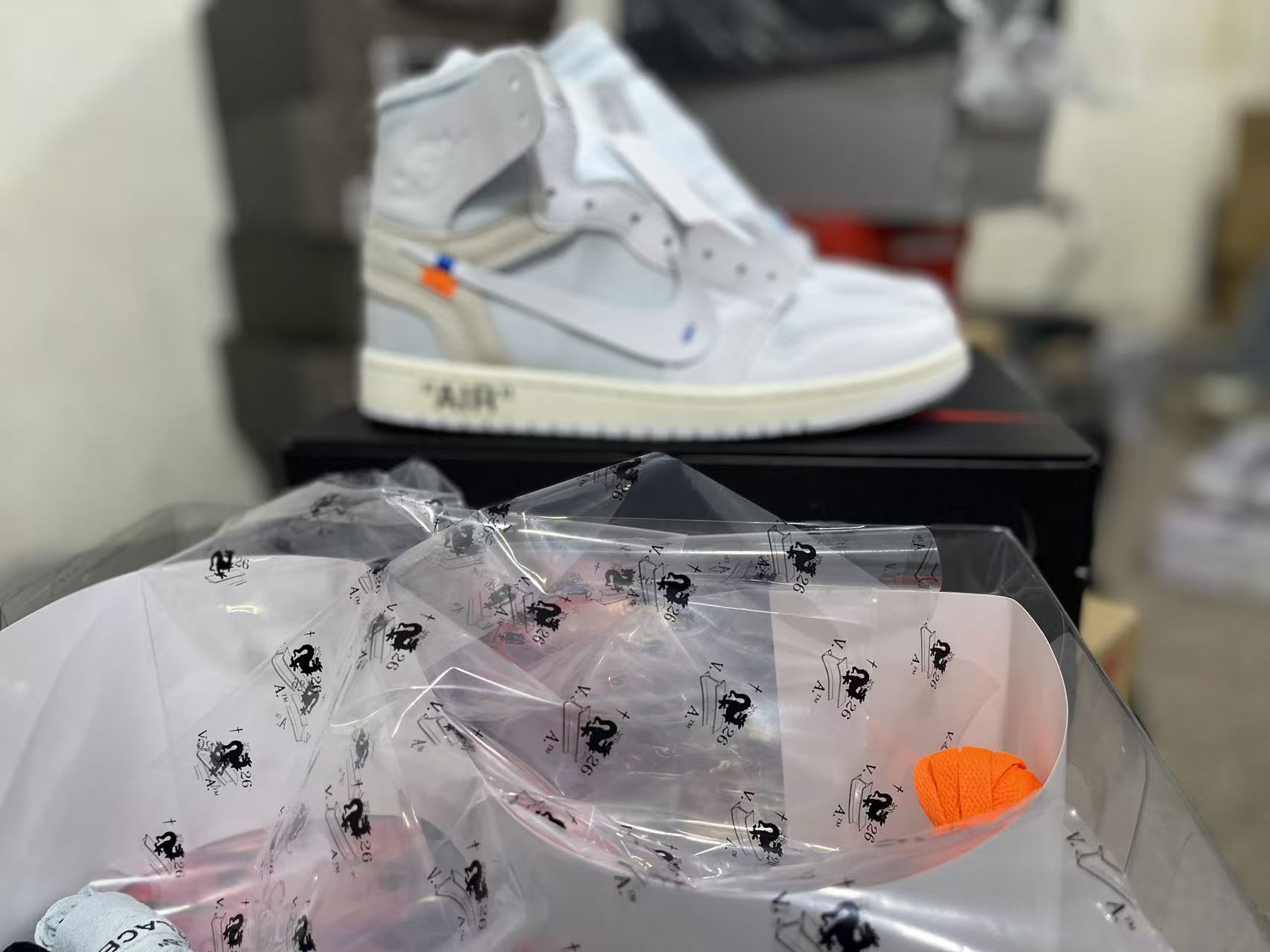Air Jordan 1 Retro High x Off-White “White” (Edición Especial / Alaska)