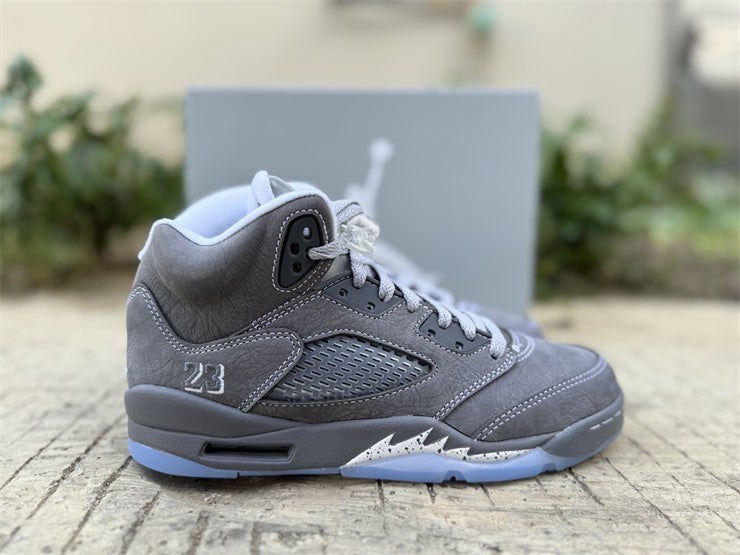 Jordan 5 Retro "Wolf Grey / Stealth"