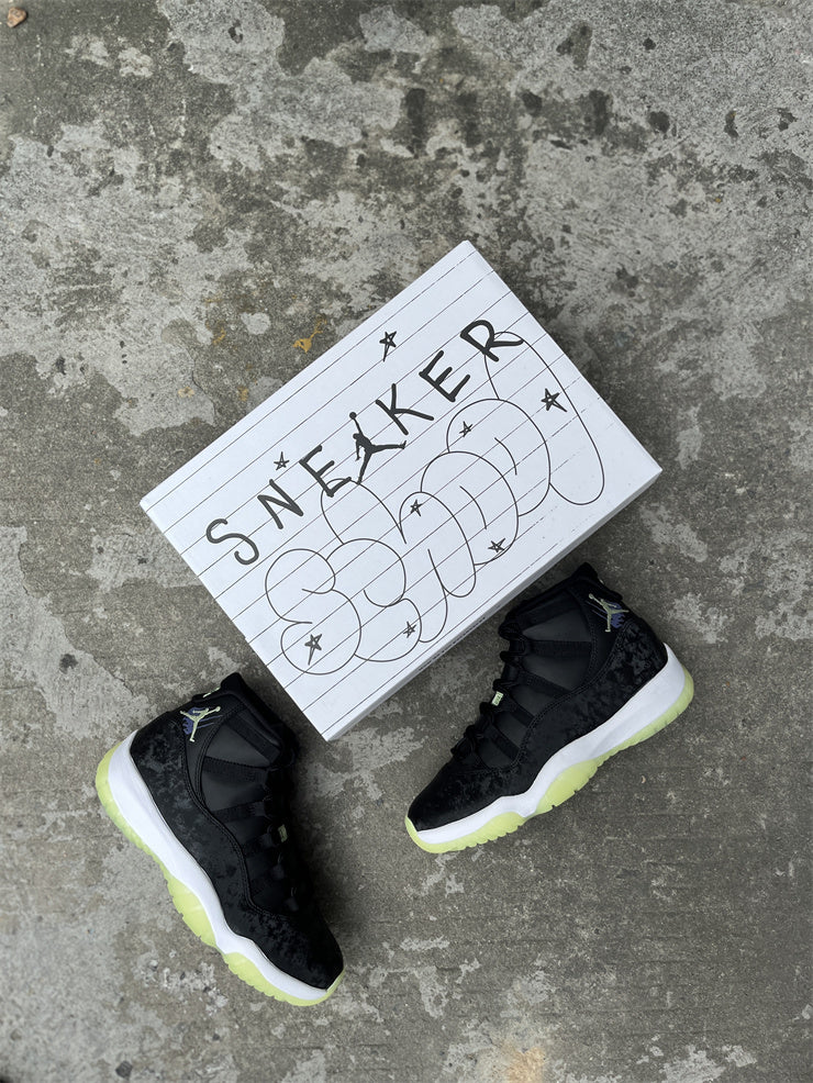 Jordan 11 Retro "Black Green Glow"