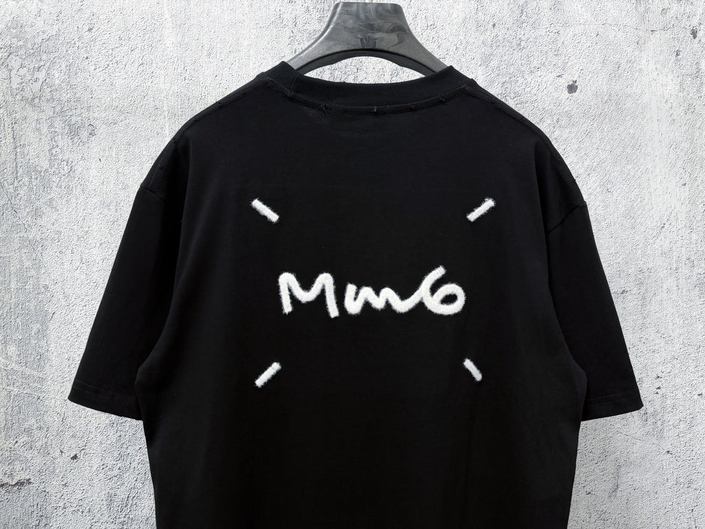 Camiseta MM6 Maison Margiela Bordada – Black