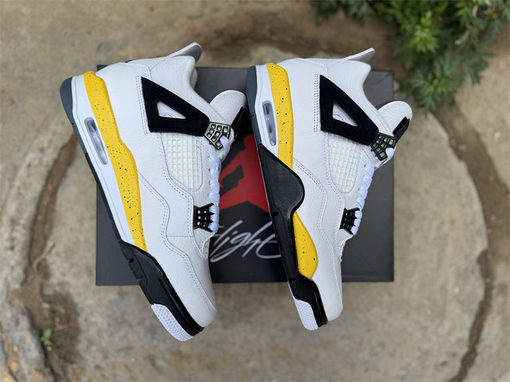 Air Jordan 4 Retro "Tour Yellow"