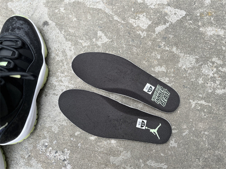 Jordan 11 Retro "Black Green Glow"