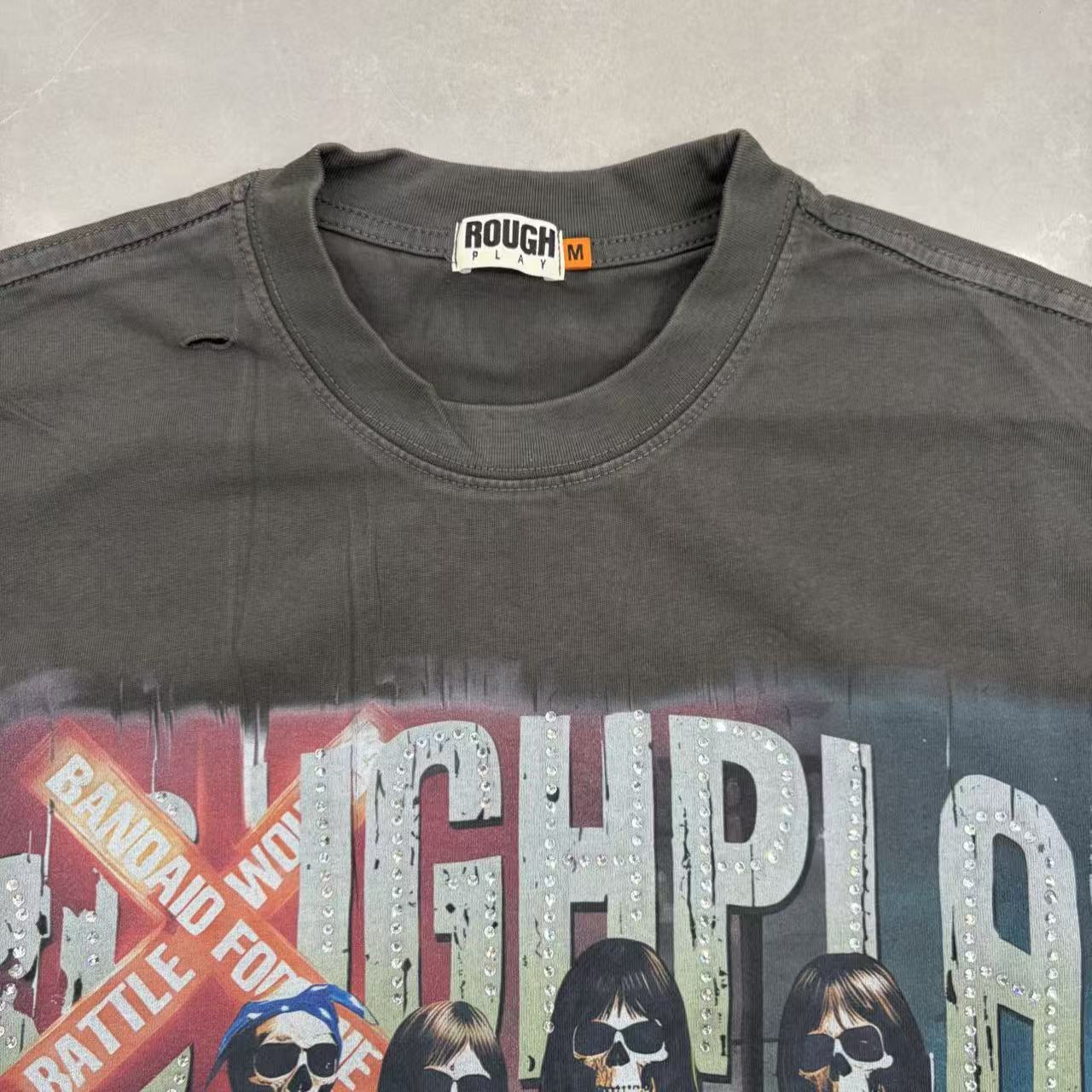 Camiseta Oversize RoughPlay "Battle For" – Gris Lavado Vintage