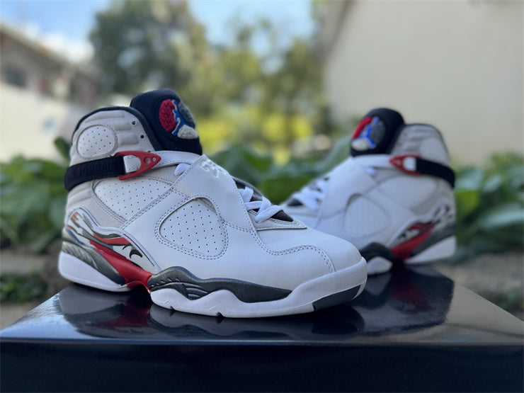 Jordan 8 Retro "Bugs Bunny / Alternate"