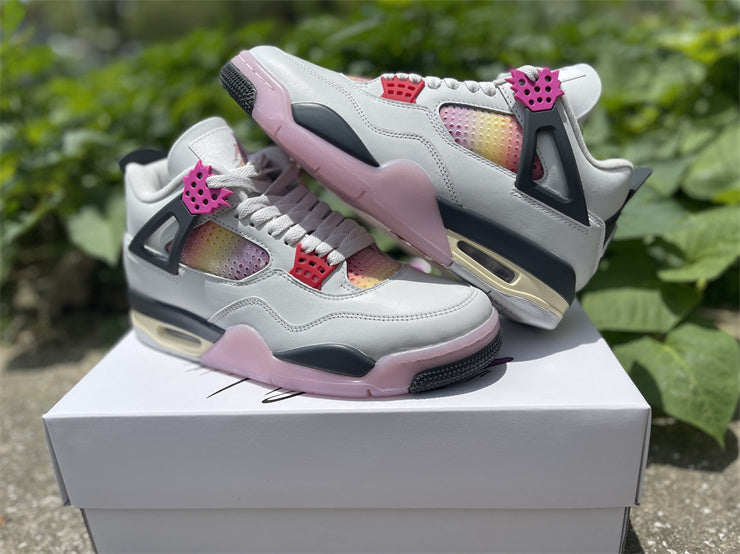 Air Jordan 4 Retro "Comic"