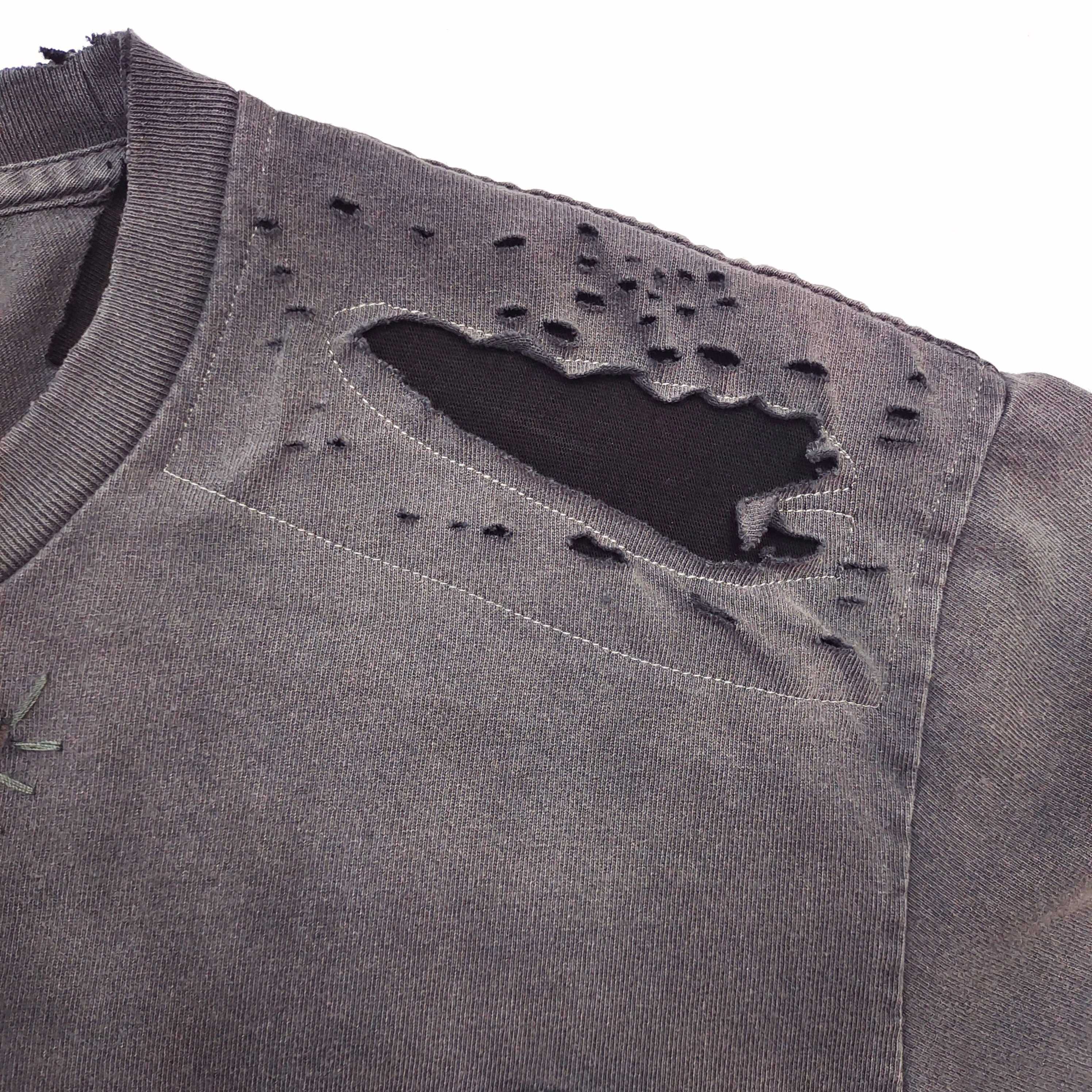 Camiseta Gallery Dept. – Lavado Carbón con Detalles Desgastados