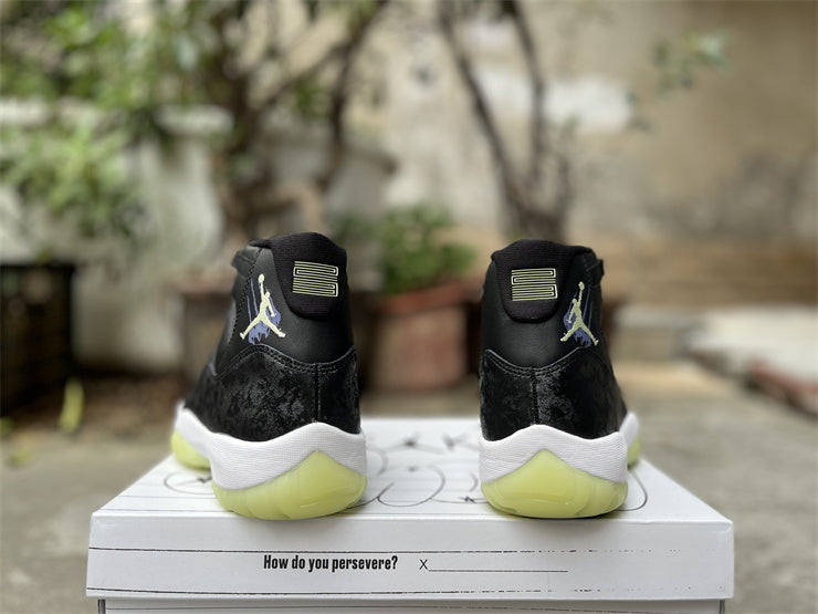 Jordan 11 Retro "Black Green Glow"