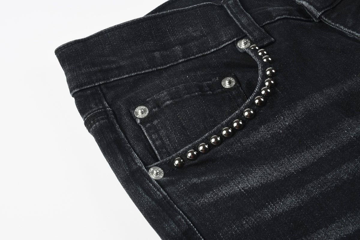 Jeans Negro Desgastado – Detalles en Pedrería