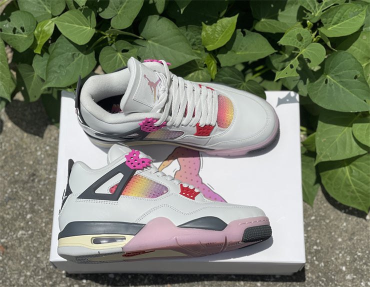 Air Jordan 4 Retro "Comic"