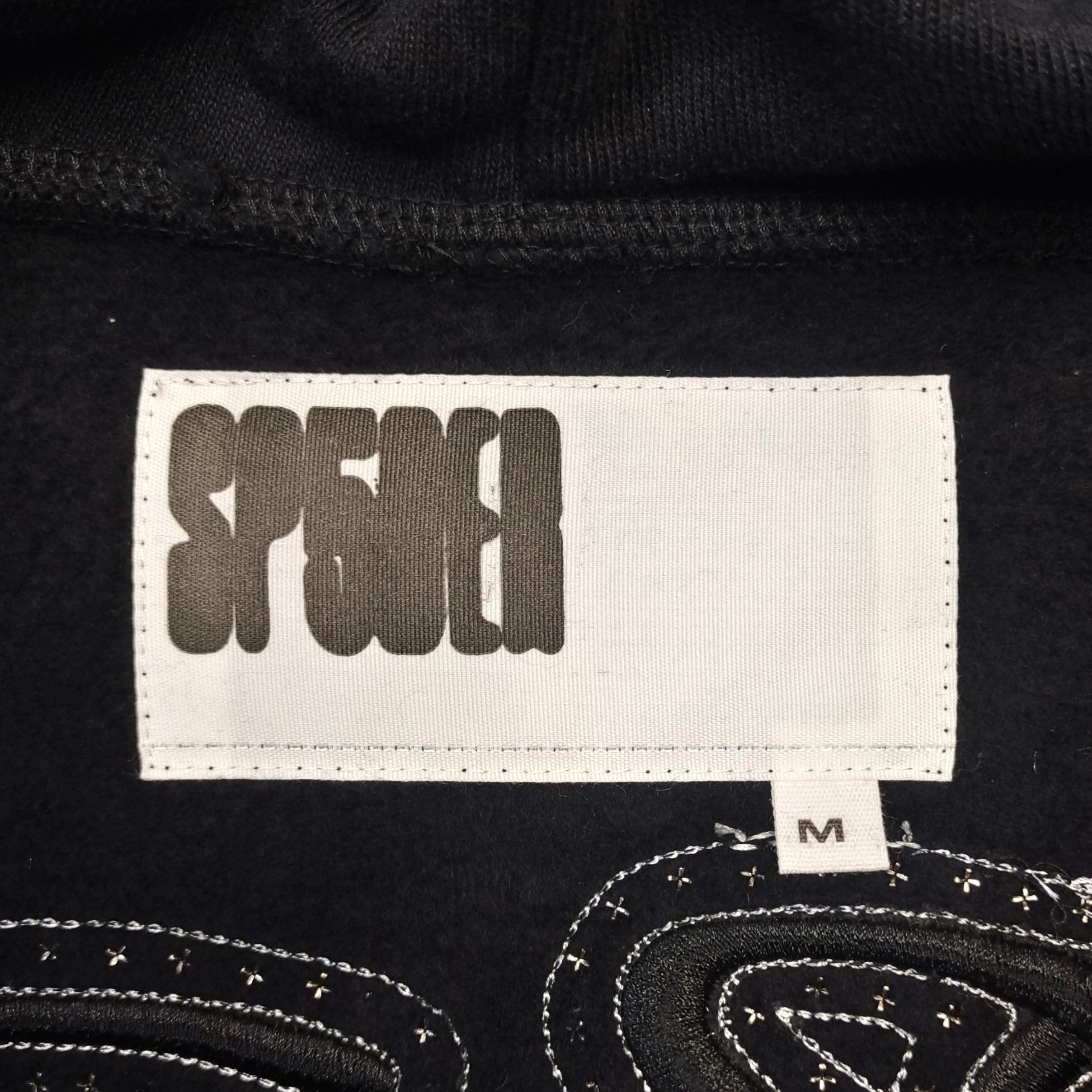Sudadera Represent – Logotipo en Pedrería