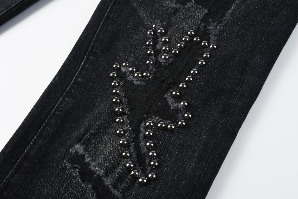 Jeans Negro Desgastado – Detalles en Pedrería