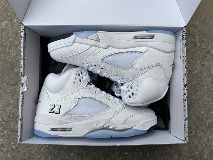 Jordan 5 Retro "Metallic White"