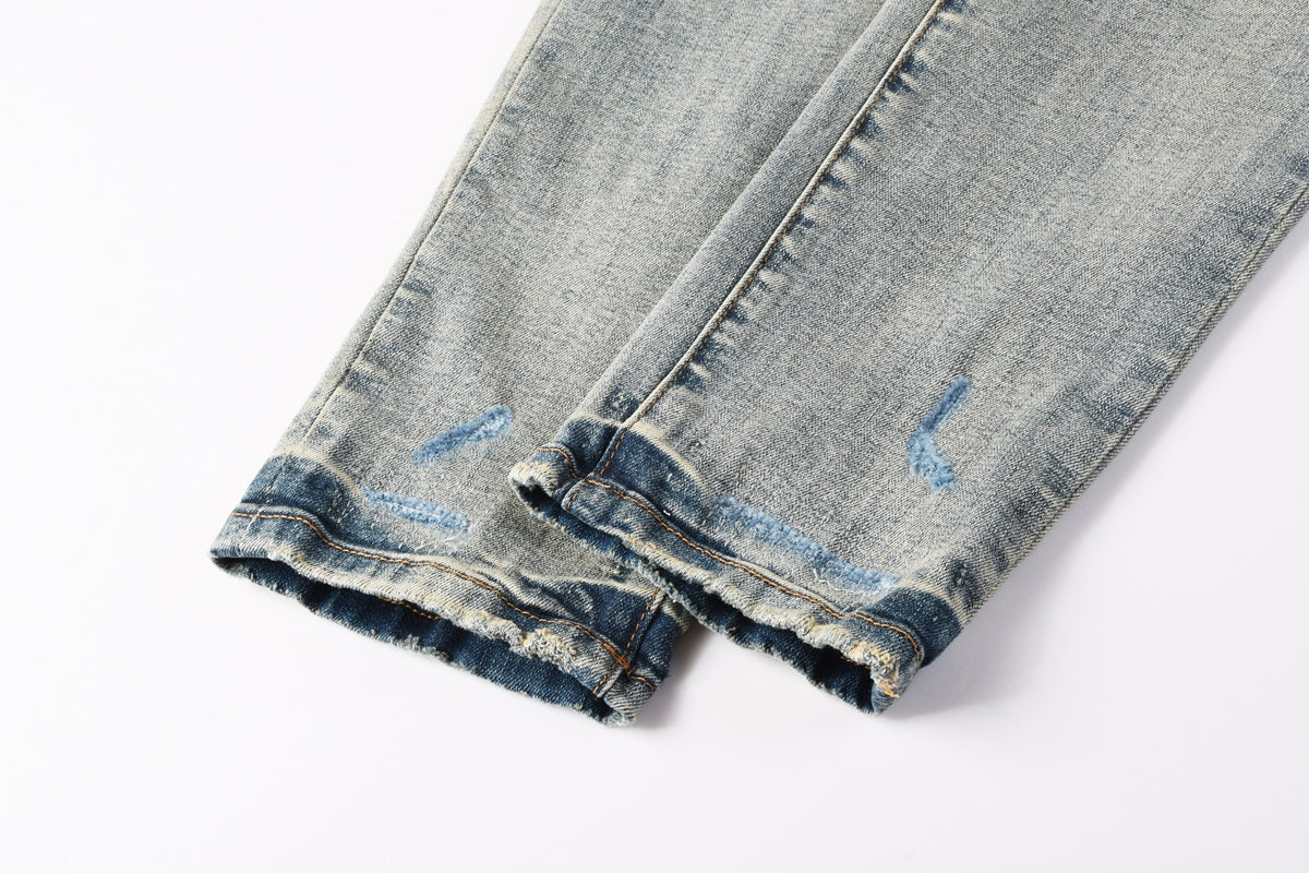 Jeans Purple Brand – Lavado Vintage con Parches Azules
