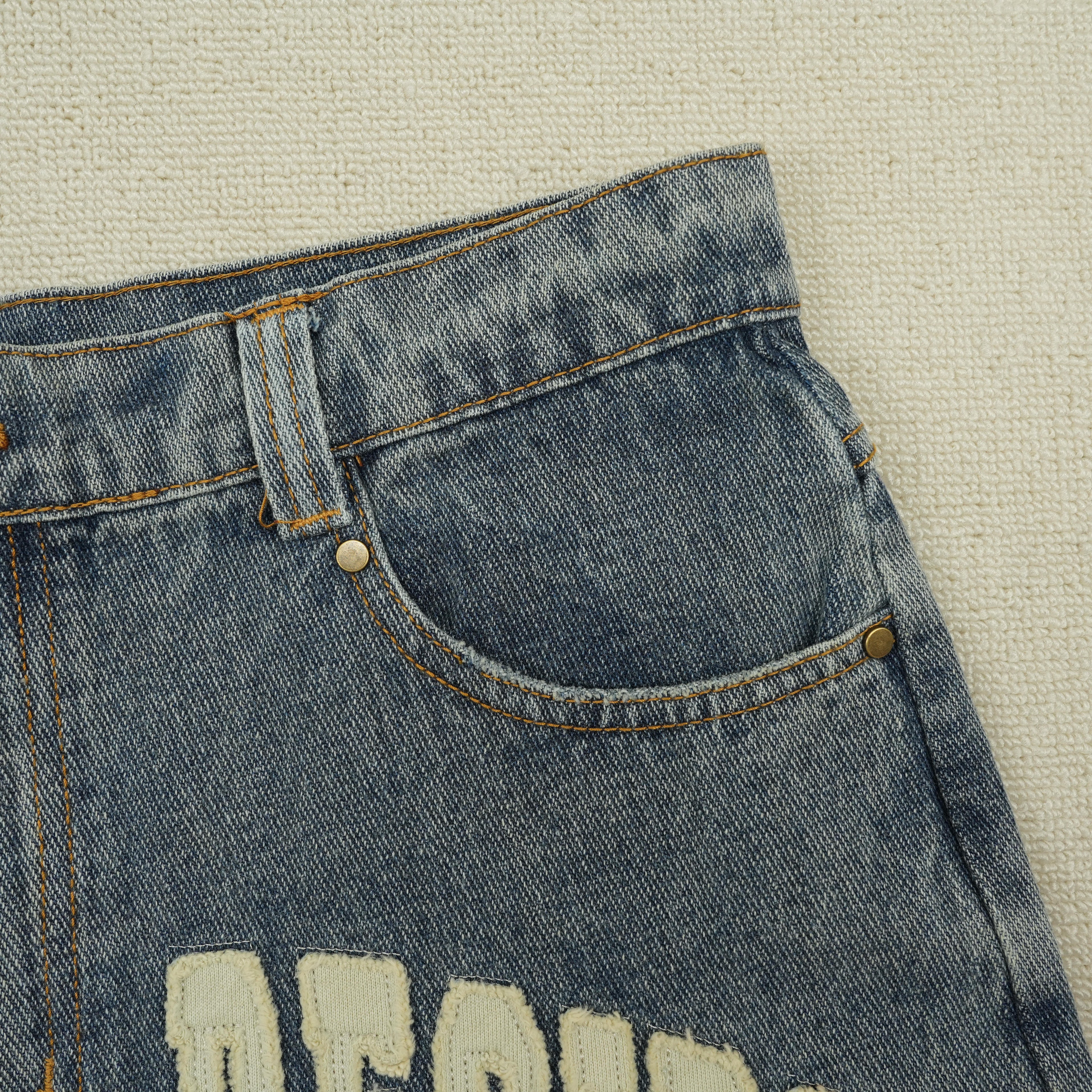 Short Bottega Desires – Logo Bordad