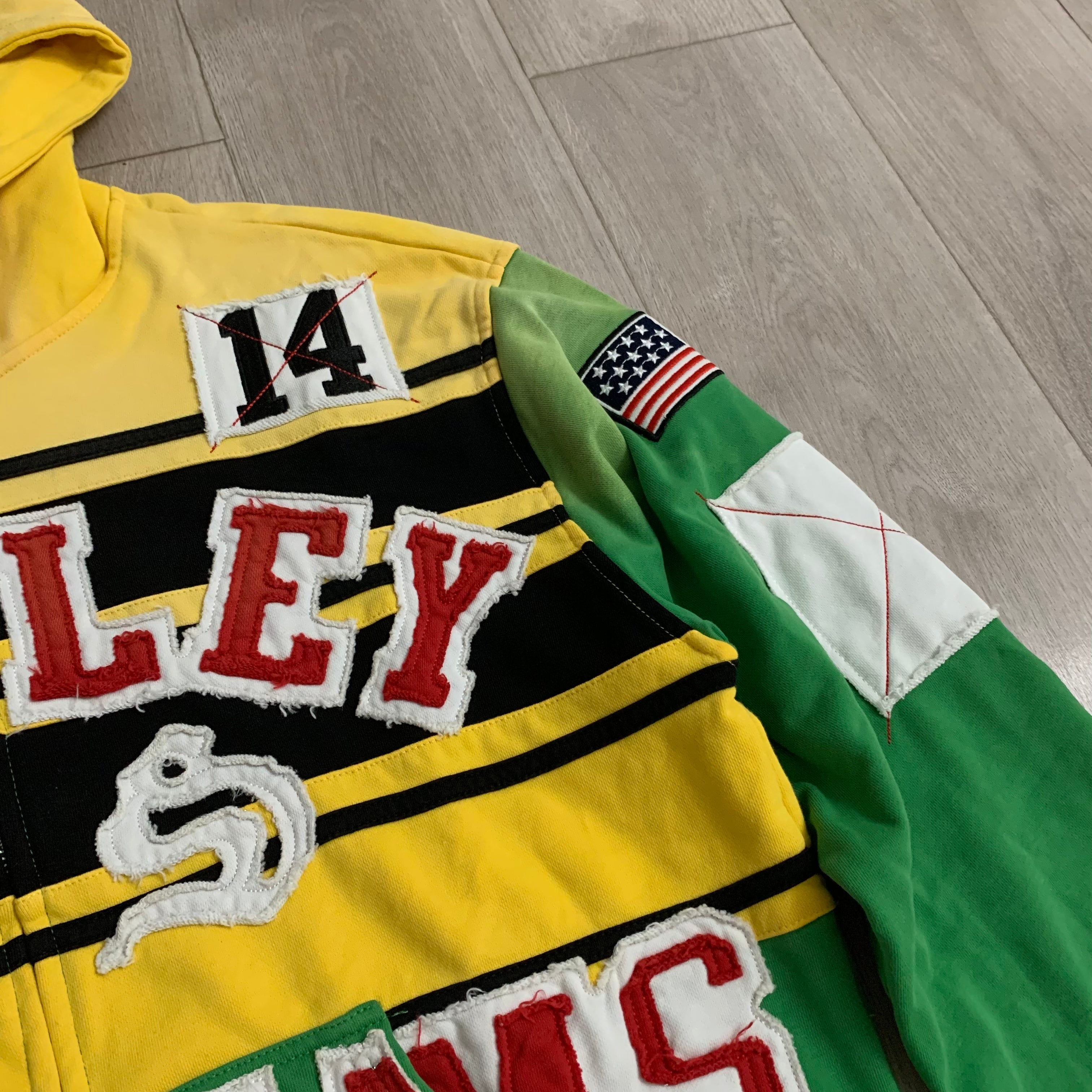 Abrigo Vale Forever "Valley Dreams" Collage Zip-Up Hoodie