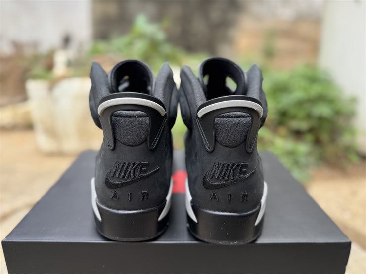 Jordan 6 Retro "Black / White"