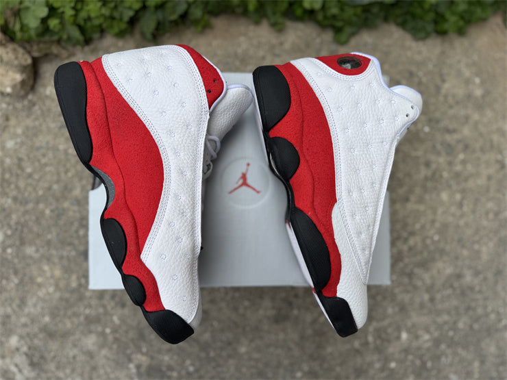 Jordan 13 Retro "Cherry / Chicago"